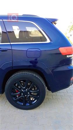 جیپ گراند شیرۆکی